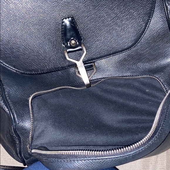 LV BACKPACK - Picture 3 of 11